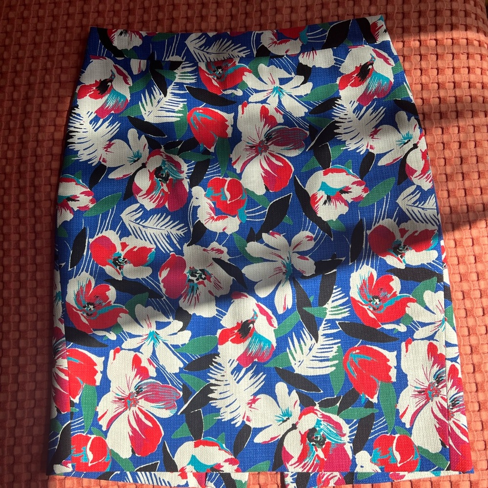 J. Crew limited edition Hawaiian pattern basketweave pencil skirt. NWOT